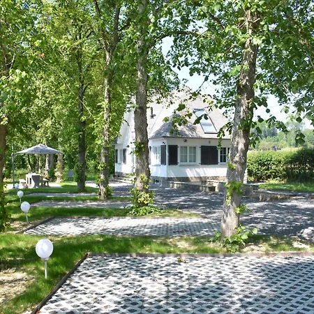 Vakantiehuis Superb With Garden In Serinchamps, Cleaning Included Serinchamps