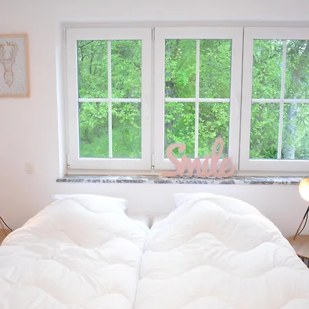 Vakantiehuis Superb With Garden In Serinchamps, Cleaning Included