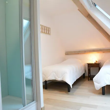 Superb With Garden In Serinchamps, Cleaning Included *