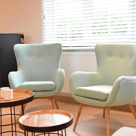 Vakantiehuis Superb With Garden In Serinchamps, Cleaning Included Serinchamps